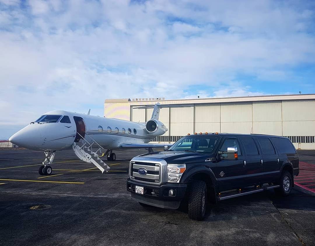 Luxury Reykjavik Airport Pick Up with Gravel Travel